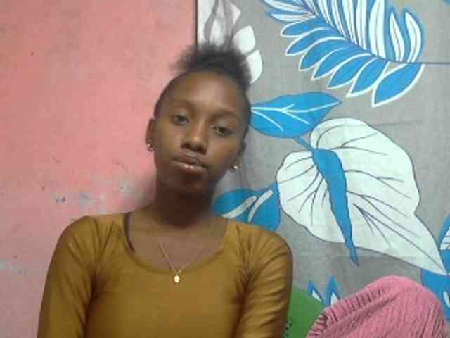 Marceliahh webcam