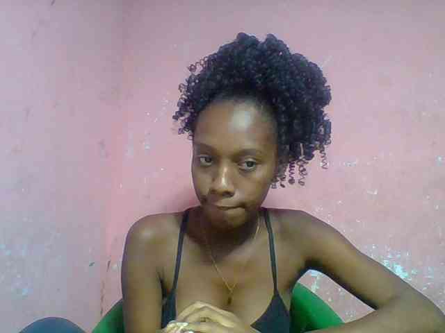 Marceliahh webcam
