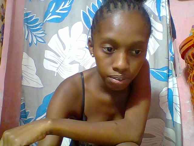 Marceliahh webcam