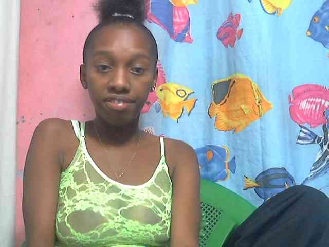 Marceliahh webcam