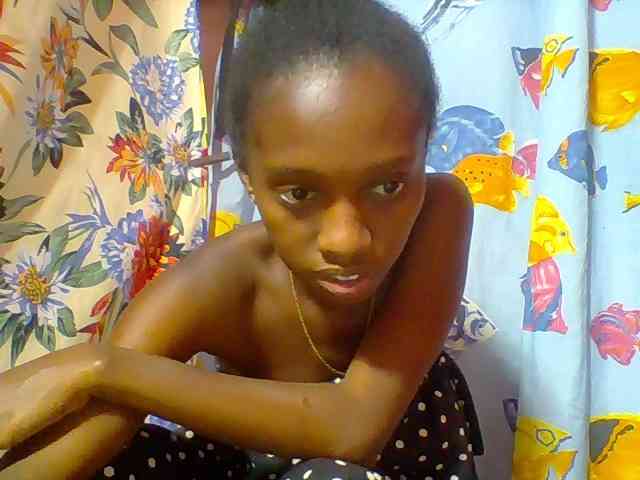 Marceliahh webcam