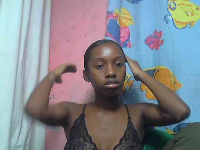 Marceliahh webcam