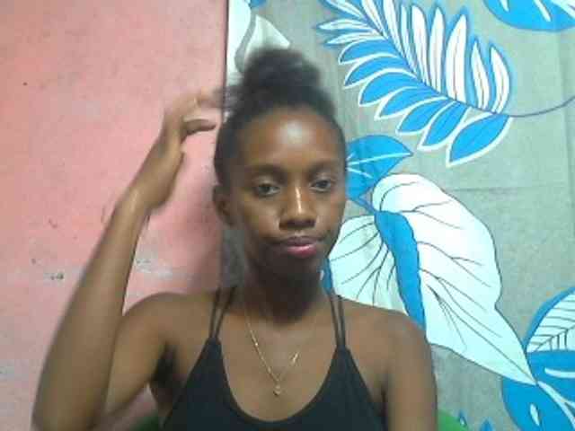 Marceliahh webcam