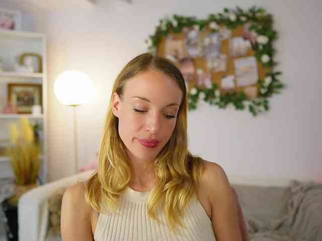 AprilRose webcam