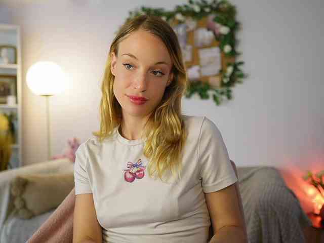 AprilRose webcam