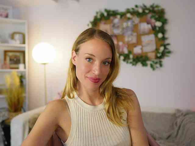 AprilRose webcam