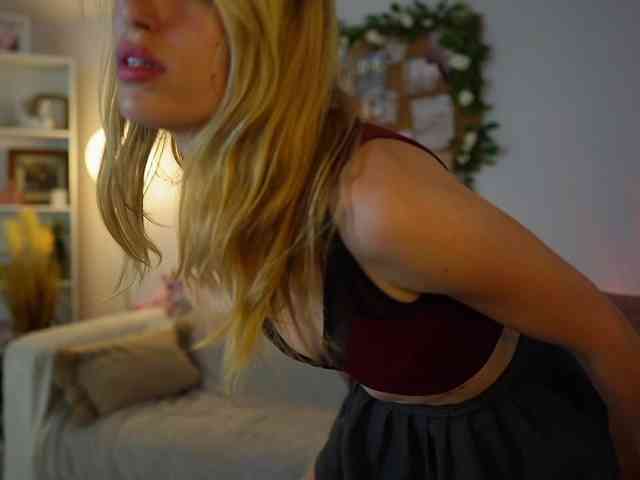 AprilRose webcam