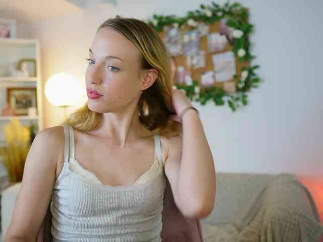 AprilRose webcam