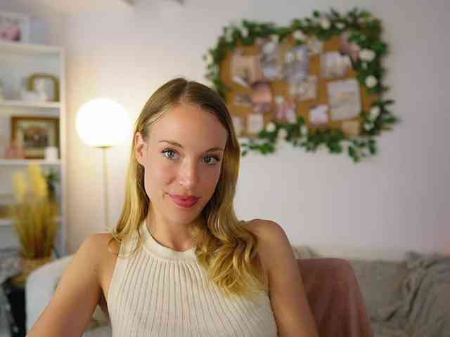 AprilRose webcam