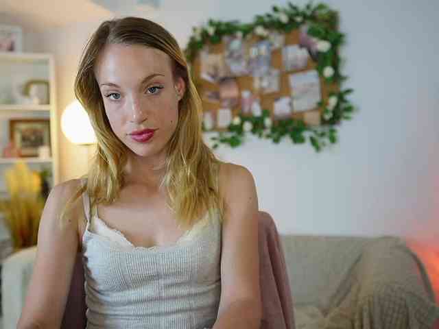 AprilRose webcam
