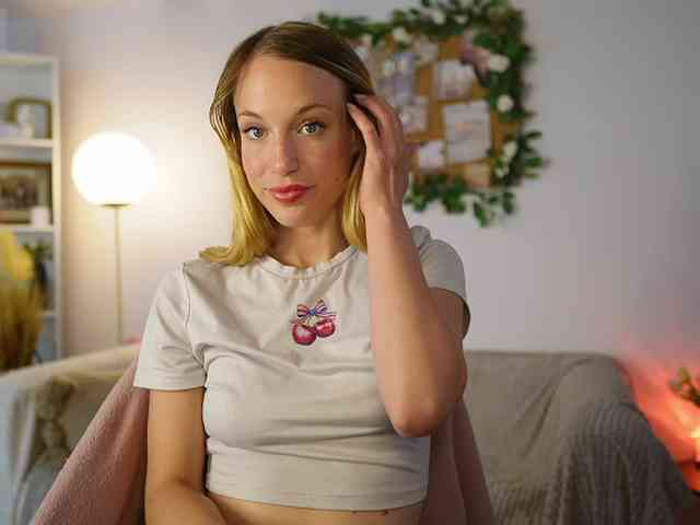 AprilRose webcam