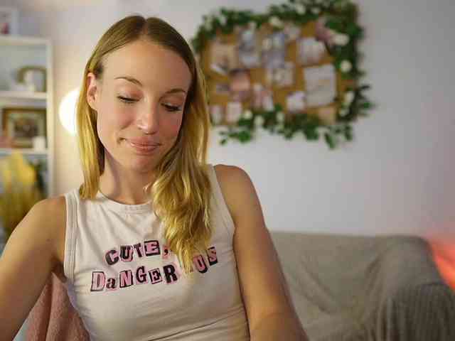 AprilRose webcam