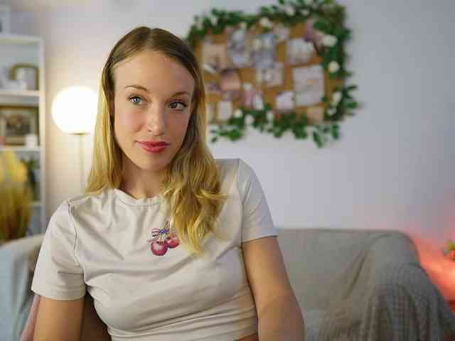 AprilRose webcam