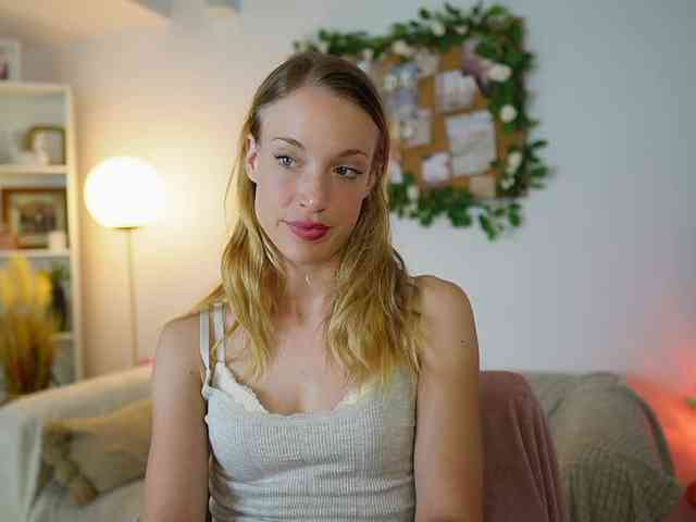 AprilRose webcam