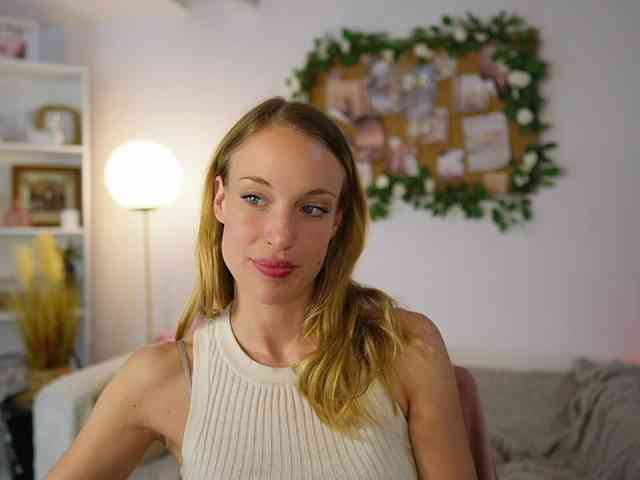 AprilRose webcam