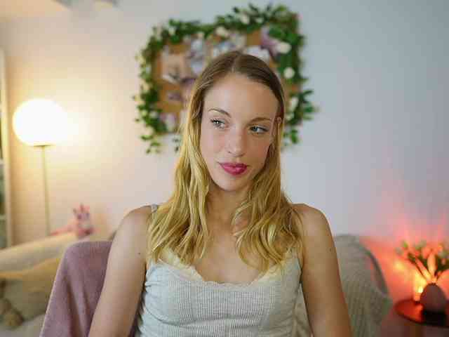 AprilRose webcam