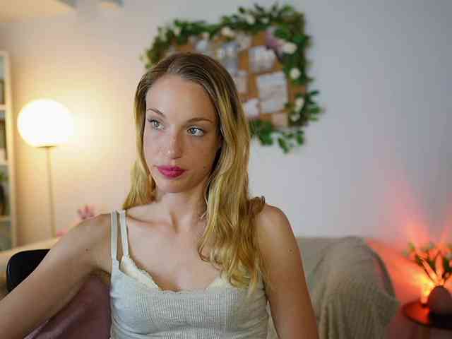 AprilRose webcam