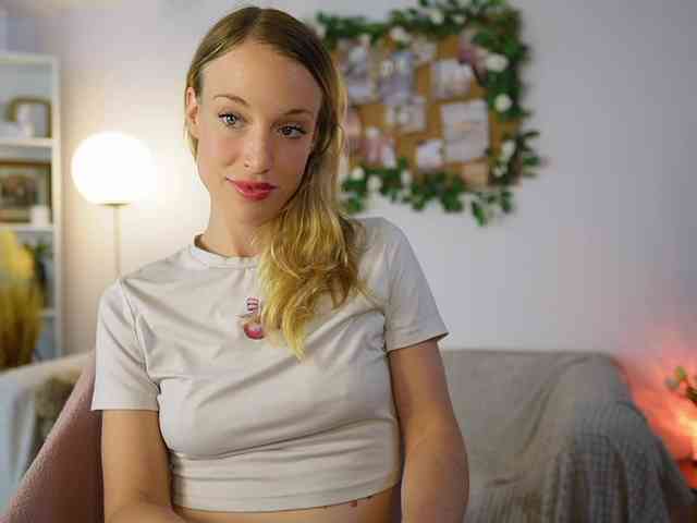 AprilRose webcam