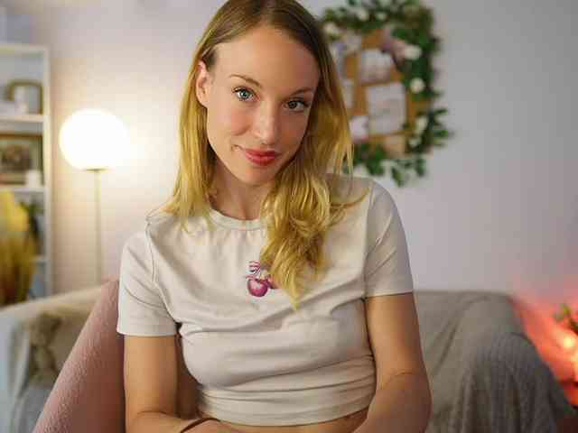 AprilRose webcam