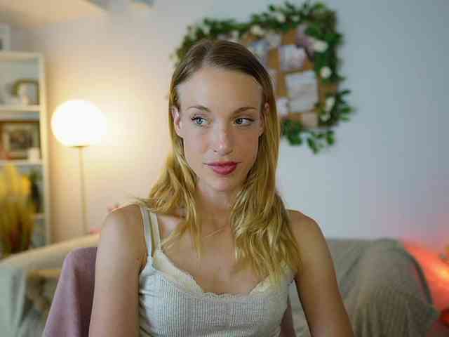 AprilRose webcam