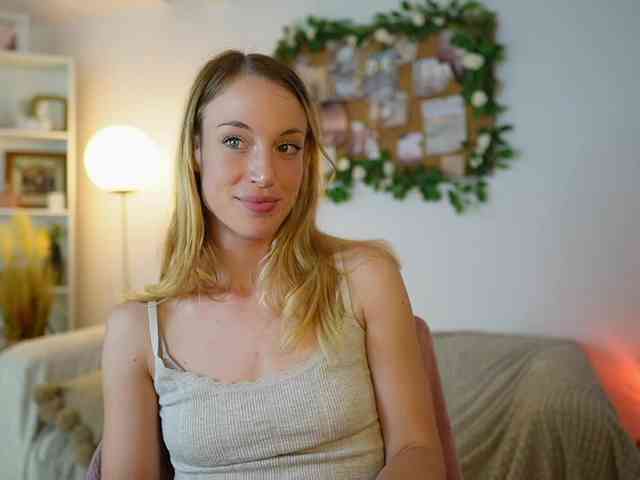 AprilRose webcam