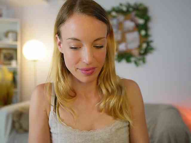 AprilRose webcam