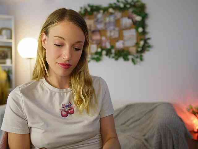 AprilRose webcam