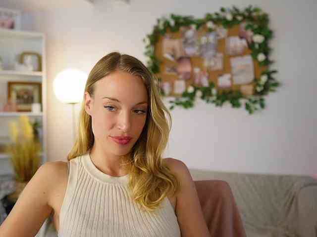 AprilRose webcam