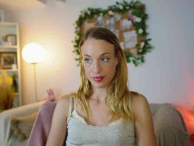 AprilRose webcam