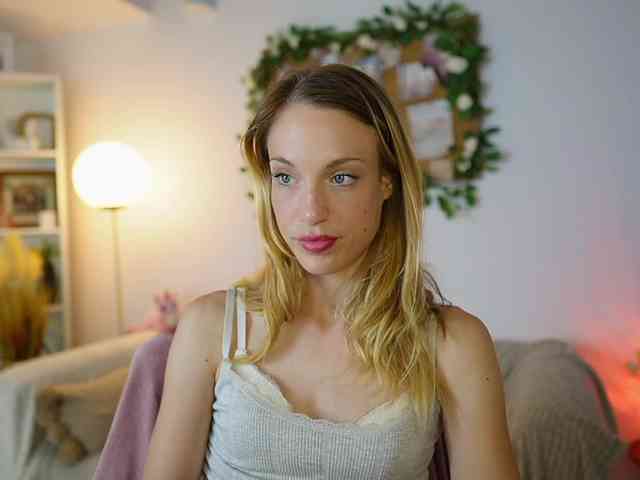 AprilRose webcam