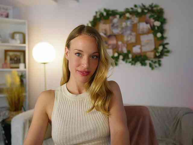 AprilRose webcam
