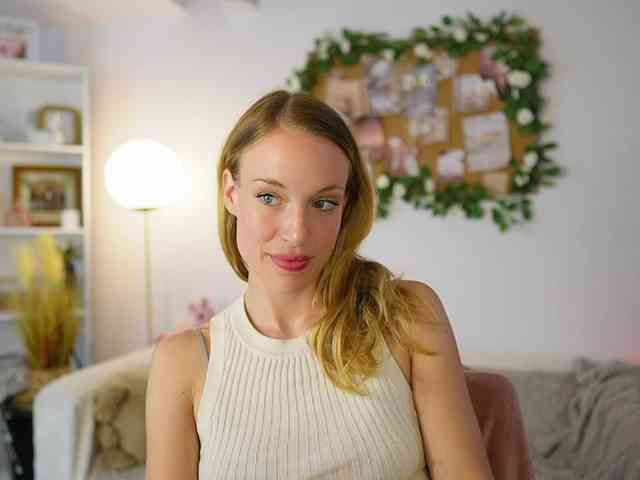 AprilRose webcam