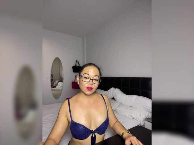 PadThai's BongaCams show and profile