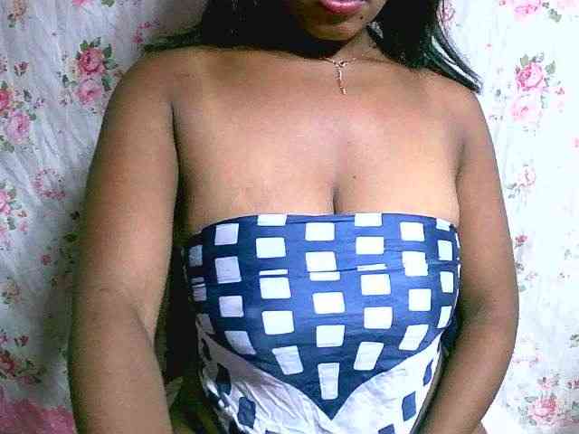 Laurencia12 Live Webcam on BongaCams