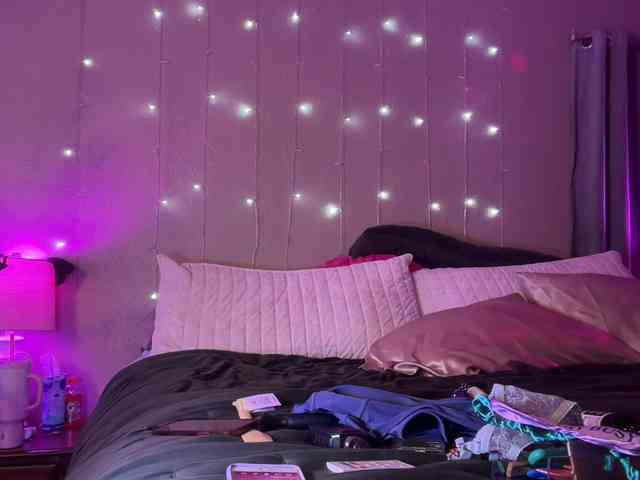 GoddessDaniD webcam