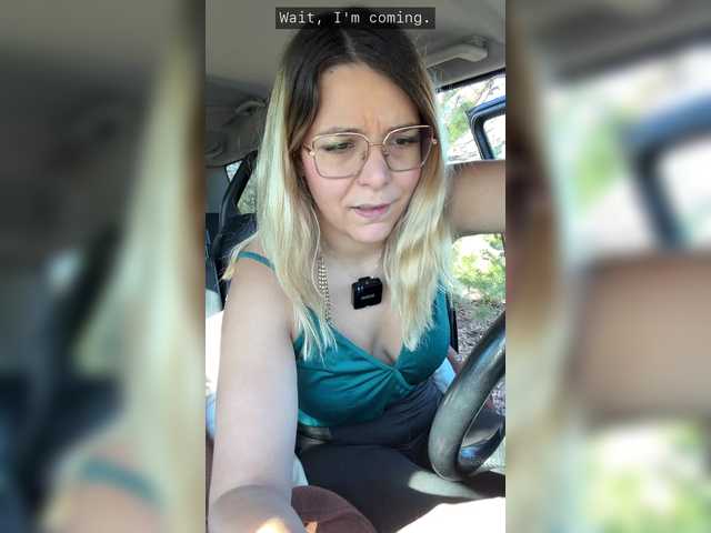 Emy-Lana's BongaCams show and profile