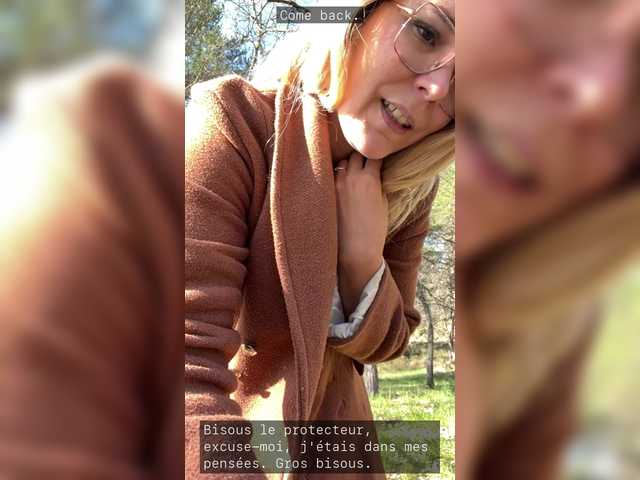 Emy-Lana's BongaCams show and profile