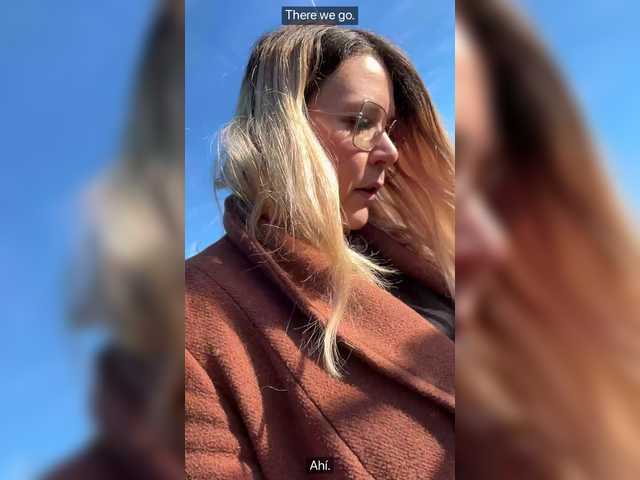 Emy-Lana's BongaCams show and profile