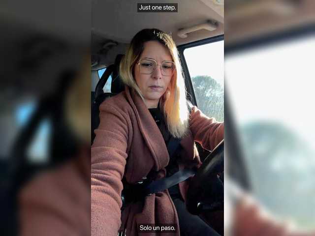 Emy-Lana's BongaCams show and profile