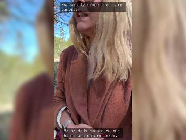 Emy-Lana's BongaCams show and profile