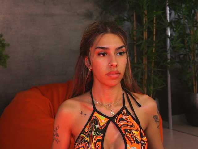 Sex chat gratuit in direct cu MelinaMilanni pe BongaCams