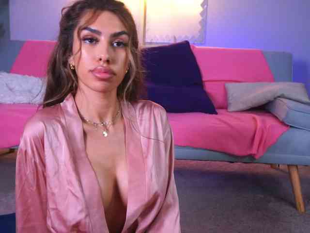 MelinaMilanni webcam