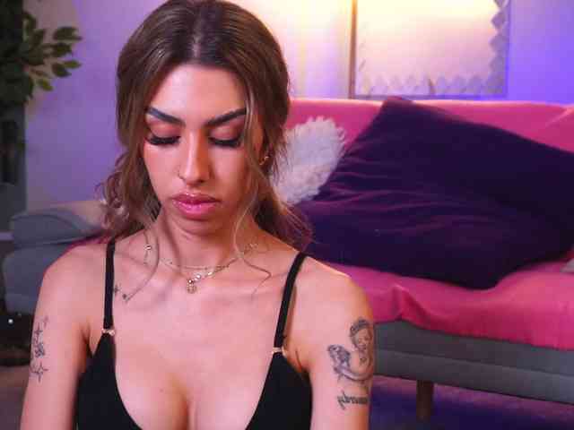 MelinaMilanni webcam