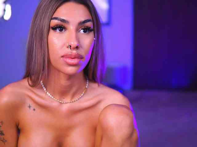 MelinaMilanni webcam