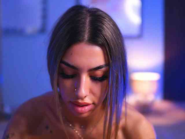 MelinaMilanni webcam