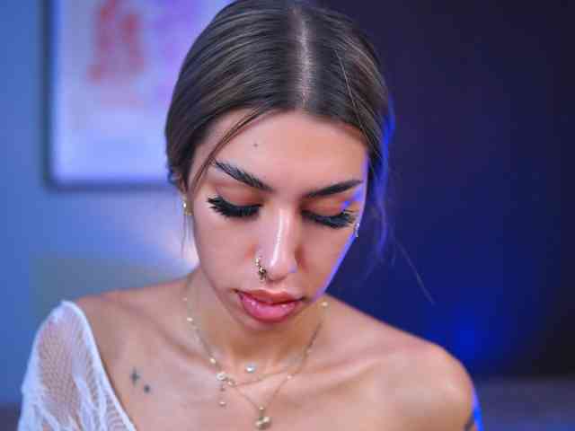 MelinaMilanni webcam