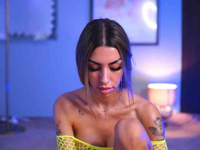 MelinaMilanni webcam