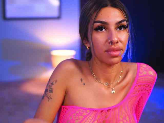MelinaMilanni webcam