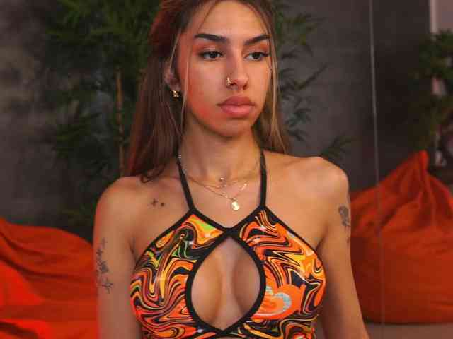 MelinaMilanni webcam