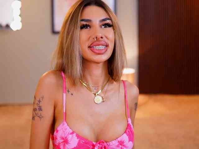 MelinaMilanni webcam